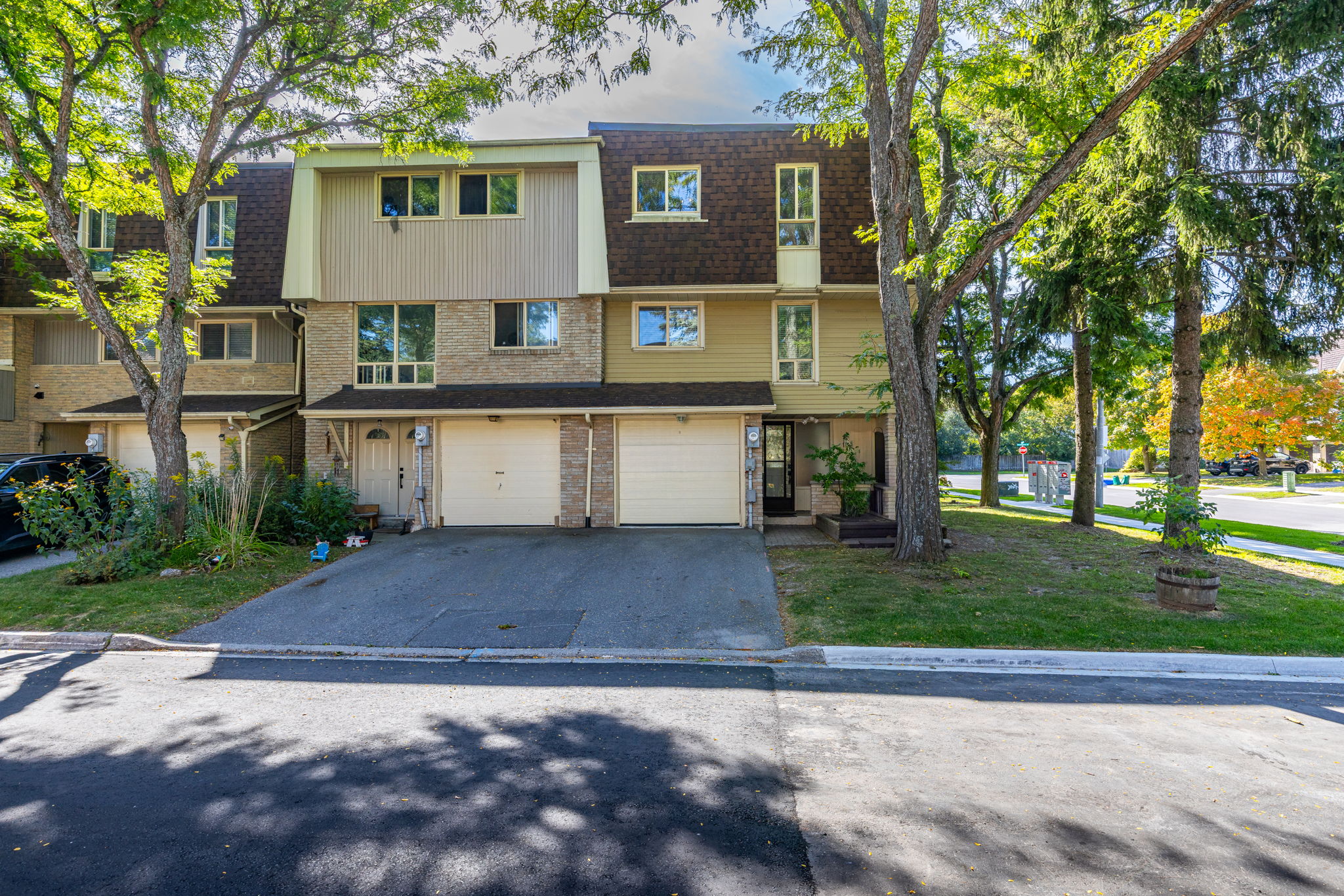 Aurora property showcase — delivered property photograph 2