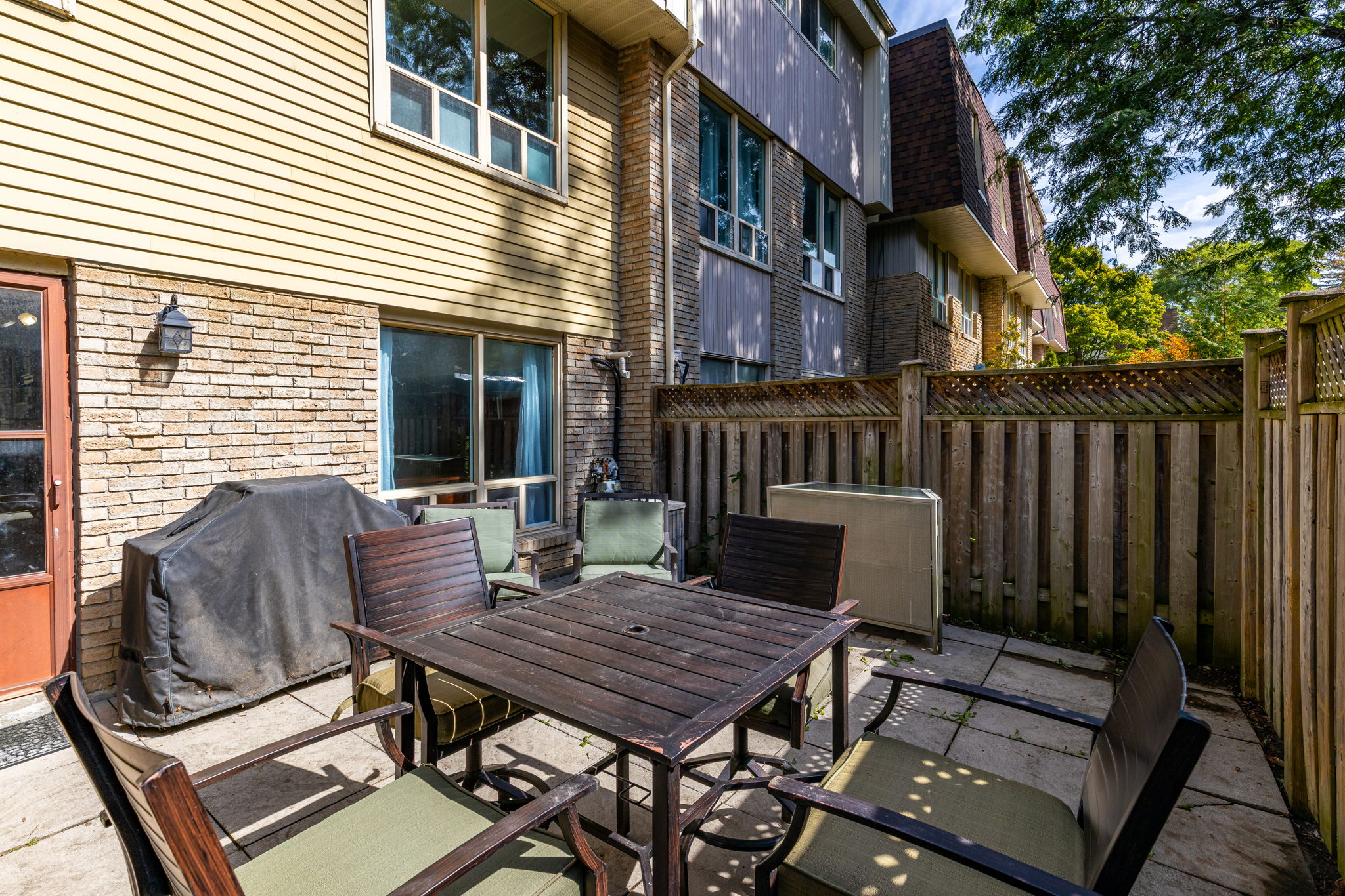 Aurora property showcase — delivered property photograph 35