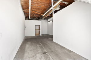  Photo 30