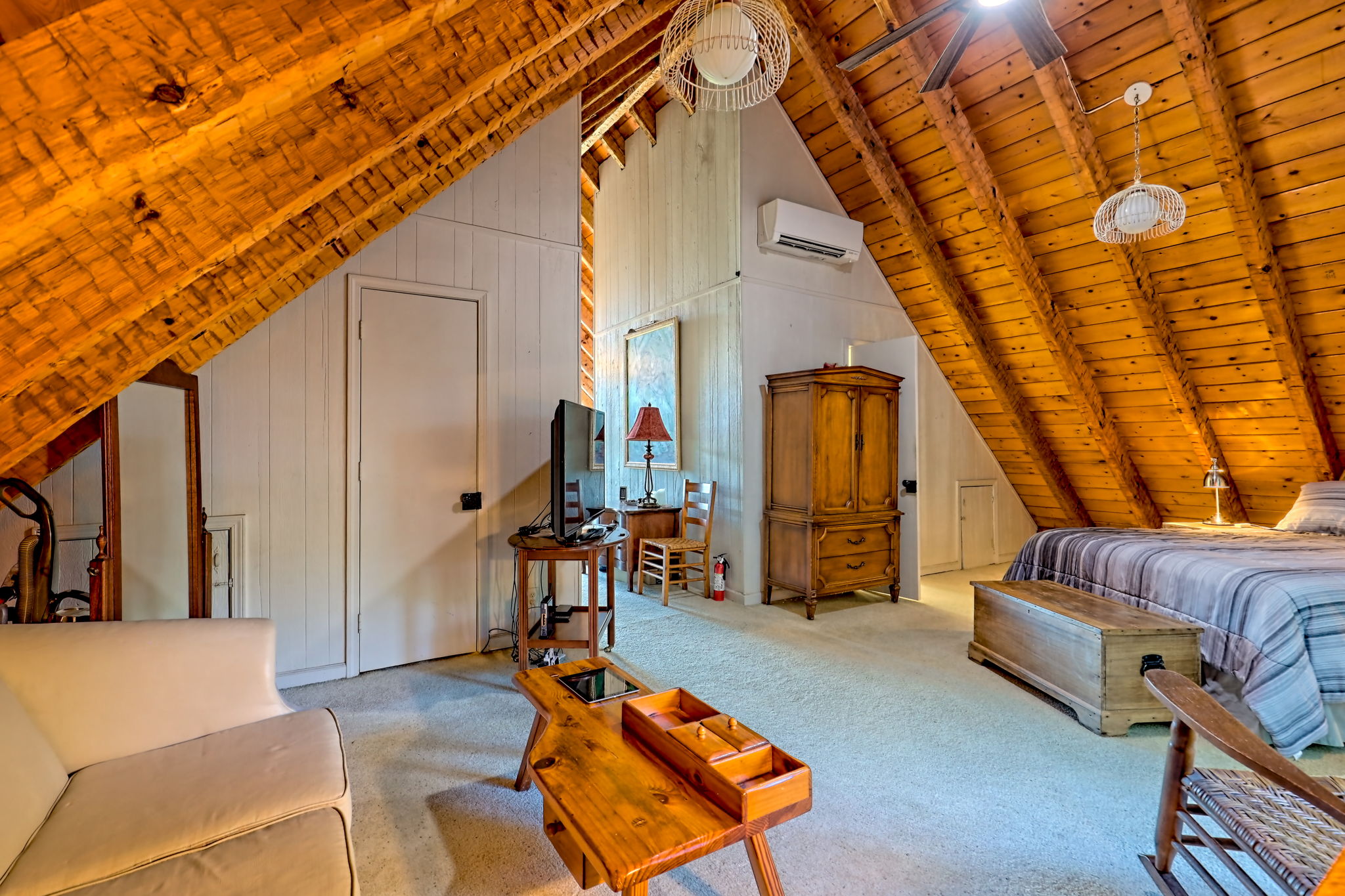 Bedroom in Loft Level