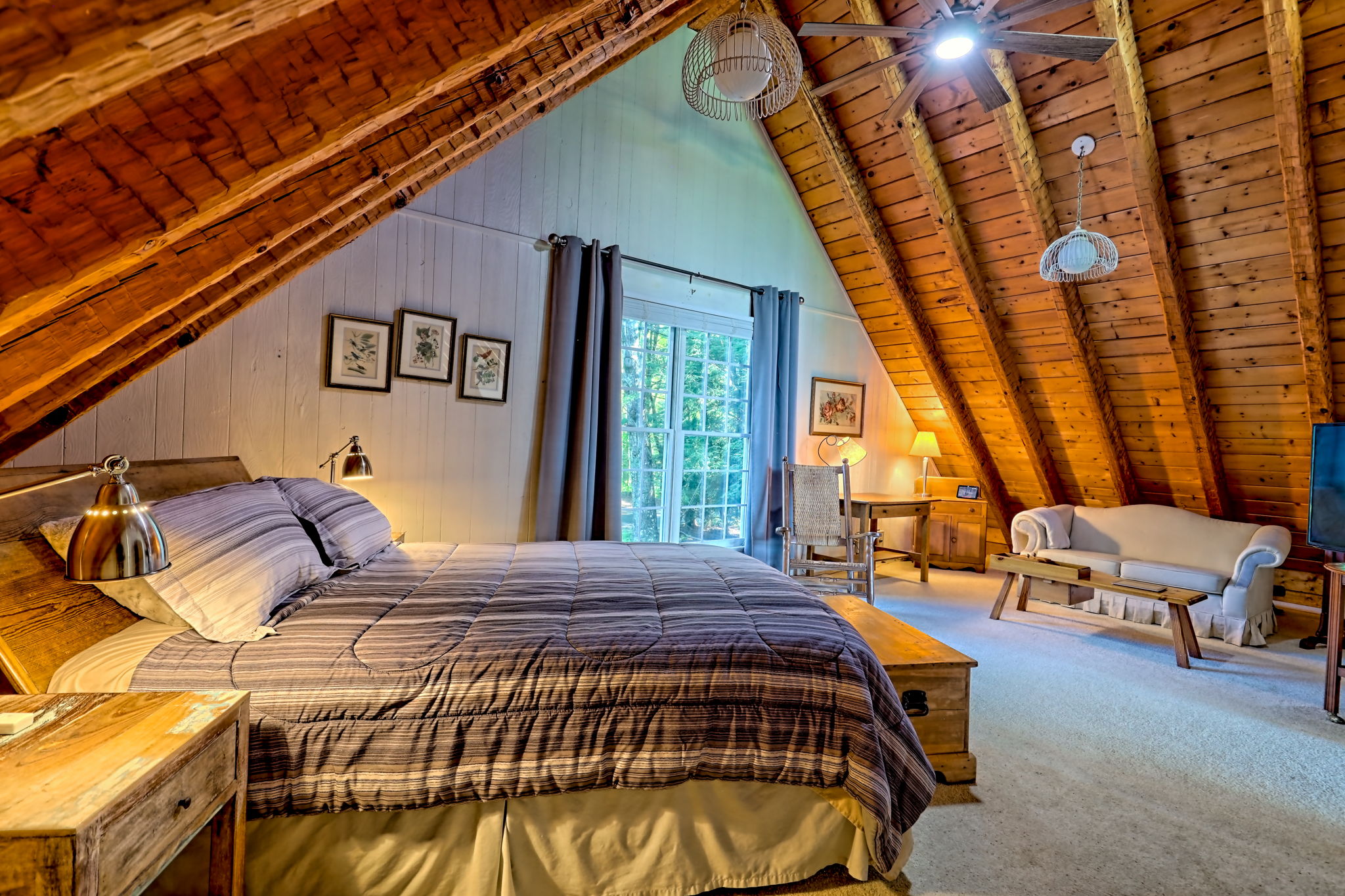Bedroom in Loft Level