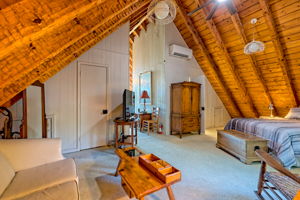 Bedroom in Loft Level