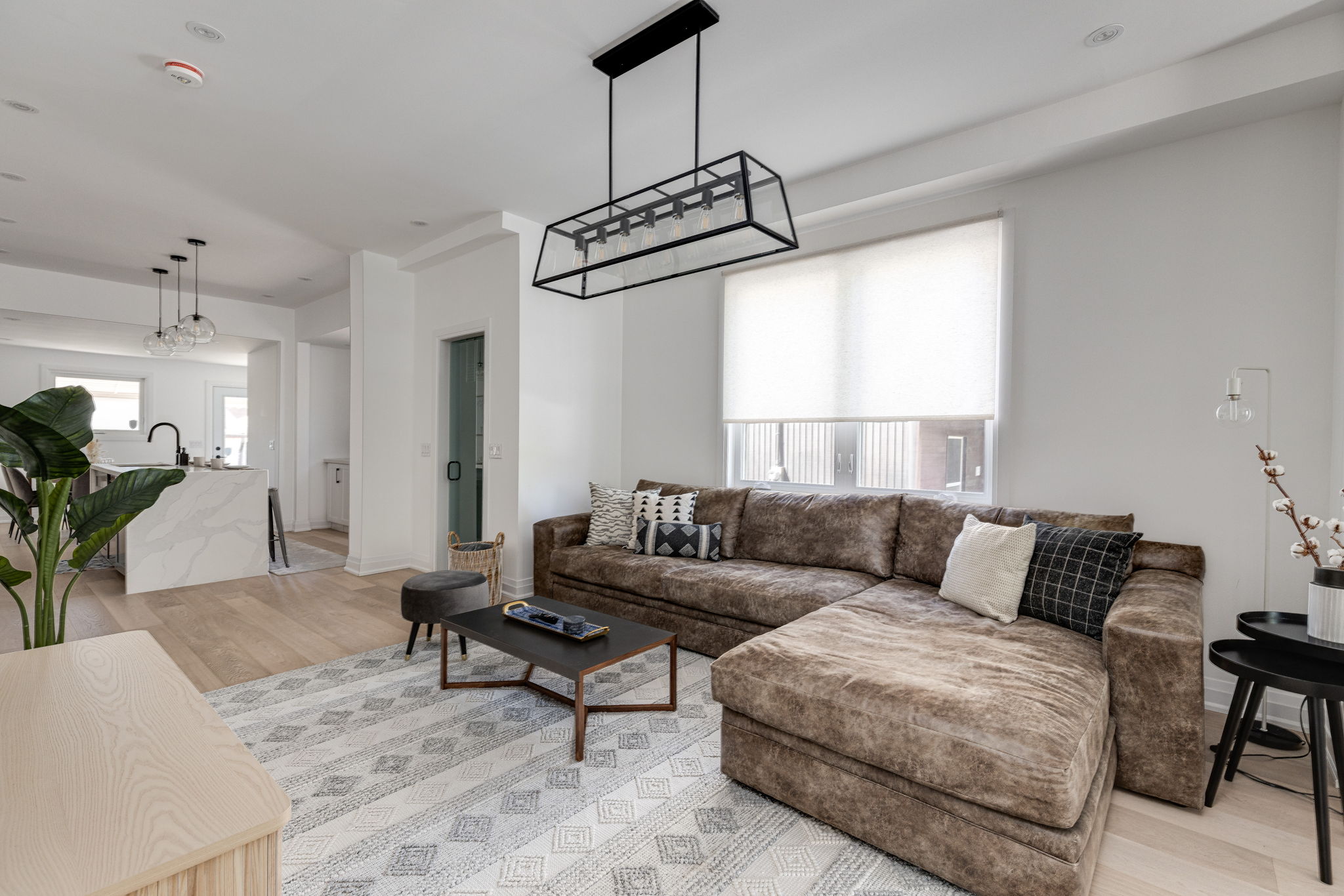 Toronto property showcase — delivered property photograph 9