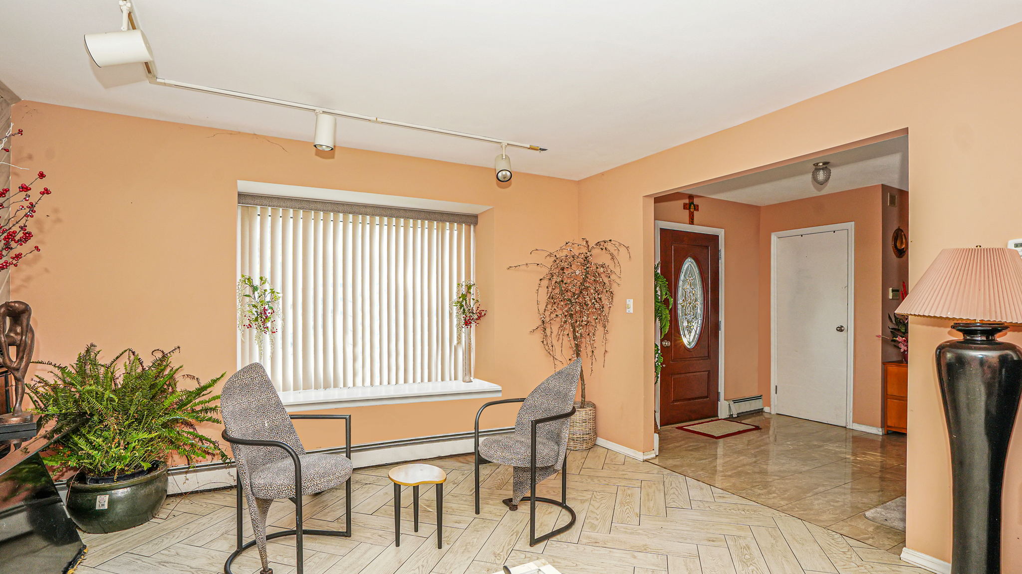 129 Springmeadow Dr, Holbrook, NY 11741, USA Photo 25