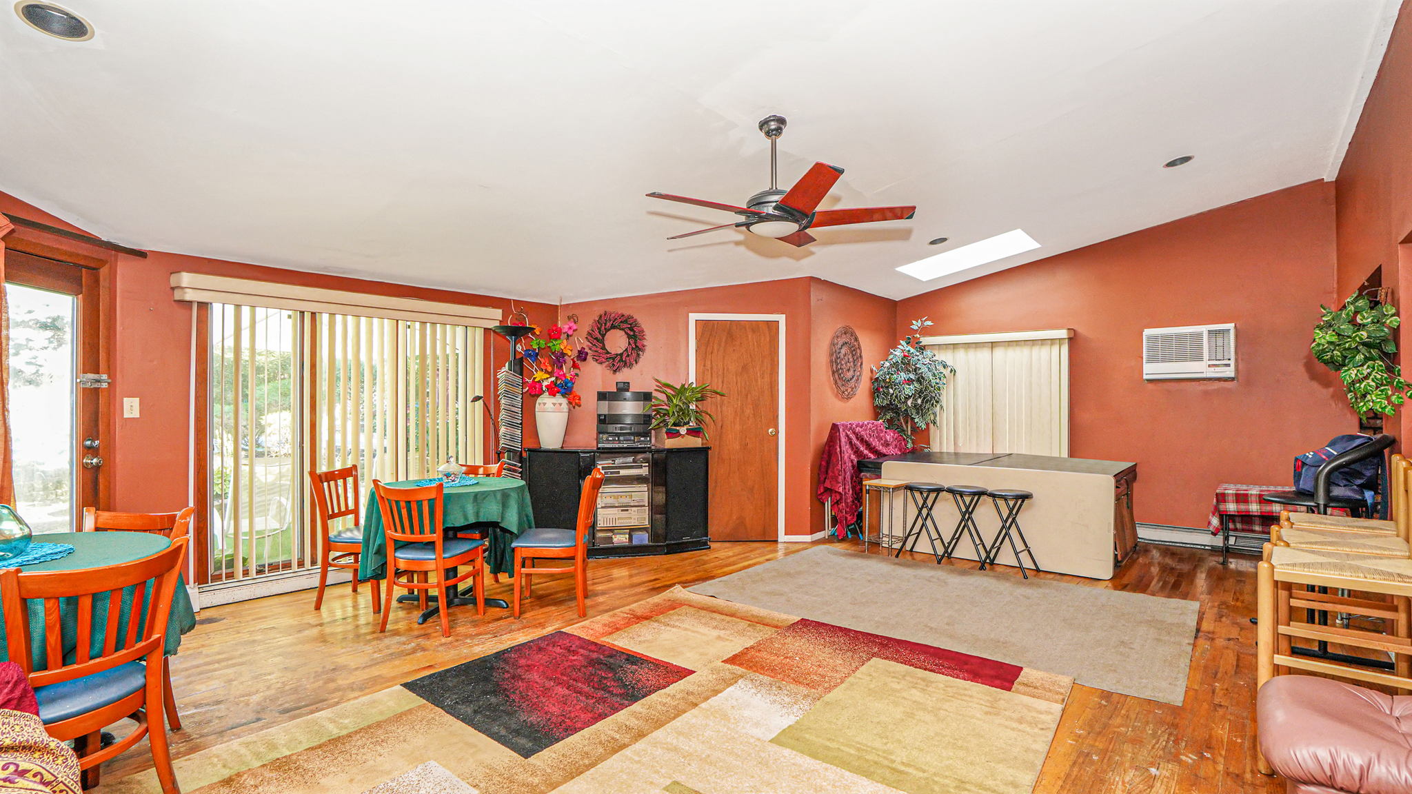 129 Springmeadow Dr, Holbrook, NY 11741, USA Photo 31