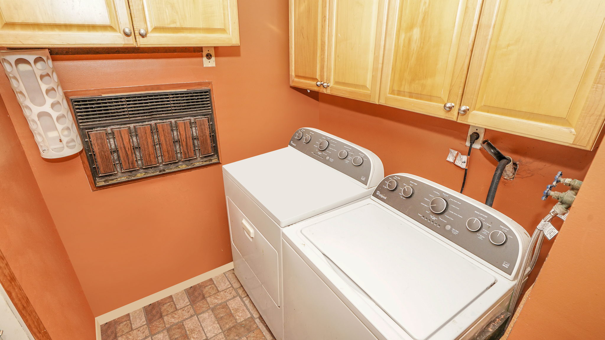 129 Springmeadow Dr, Holbrook, NY 11741, USA Photo 36