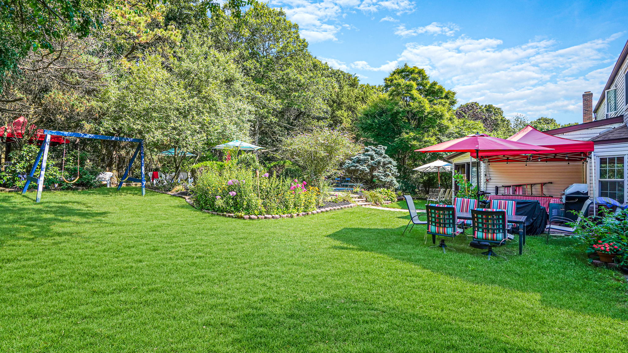 129 Springmeadow Dr, Holbrook, NY 11741, USA Photo 3