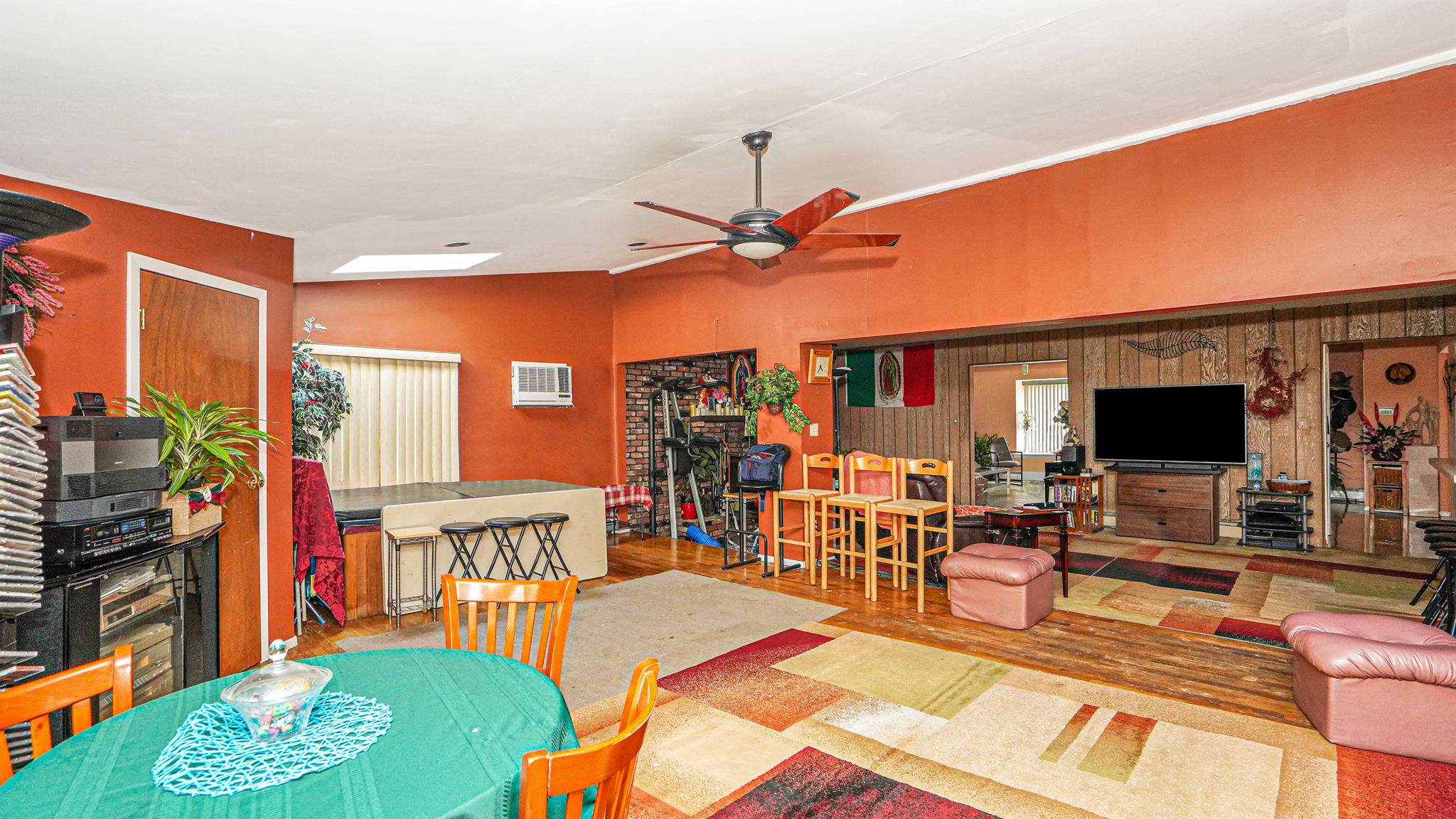 129 Springmeadow Dr, Holbrook, NY 11741, USA Photo 32