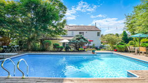 129 Springmeadow Dr, Holbrook, NY 11741, USA Photo 7