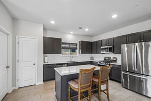 Trailstone Dr-S0407-013.jpg