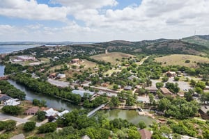129 Upper E Lake Dr_010.jpg
