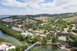 129 Upper E Lake Dr_011.jpg