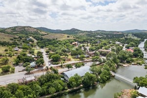 129 Upper E Lake Dr_013.jpg