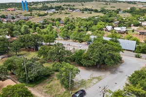 129 Upper E Lake Dr_019.jpg