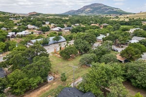 129 Upper E Lake Dr_023.jpg