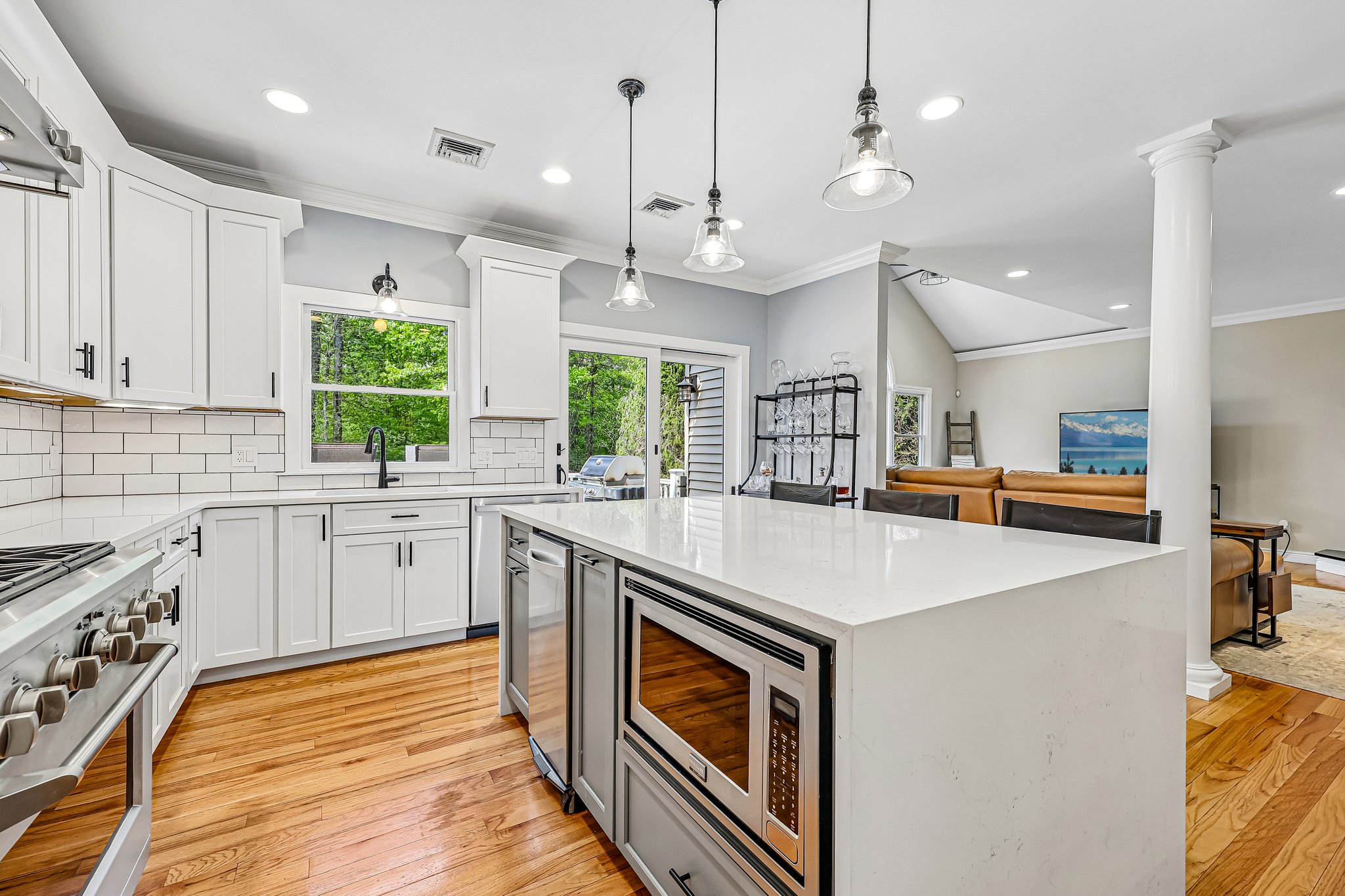 Woodland Ave-S0605-014.jpg
