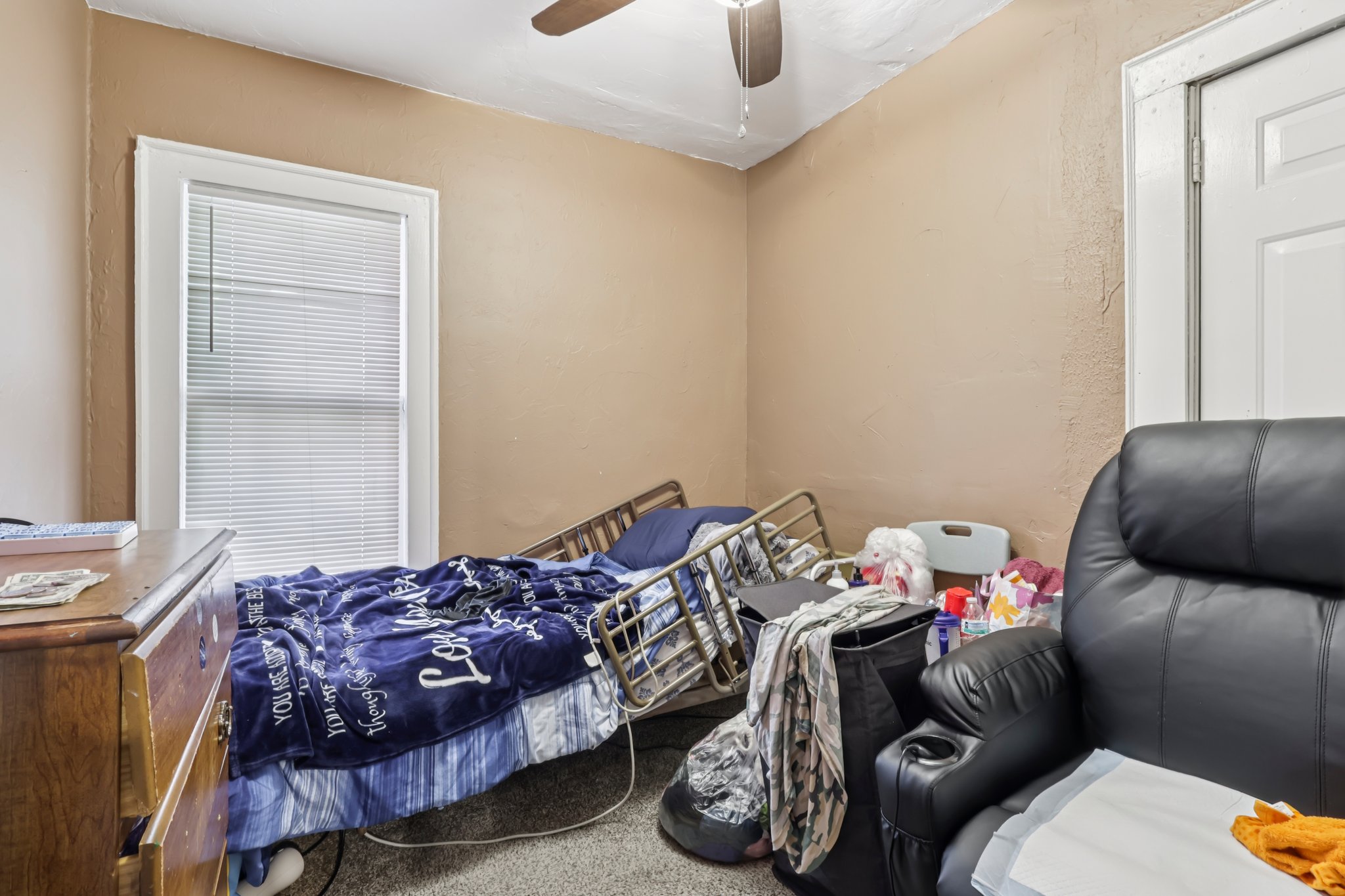 Maplerow Ave-S0609-016.jpg