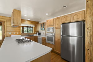  Photo 9