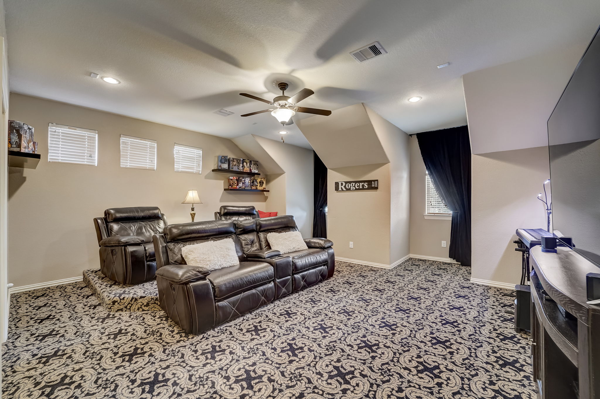Dunbar Cave Ct-047