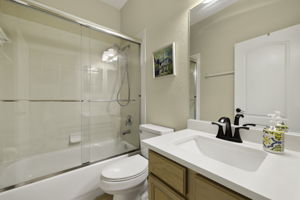 Guest Bathroom 2