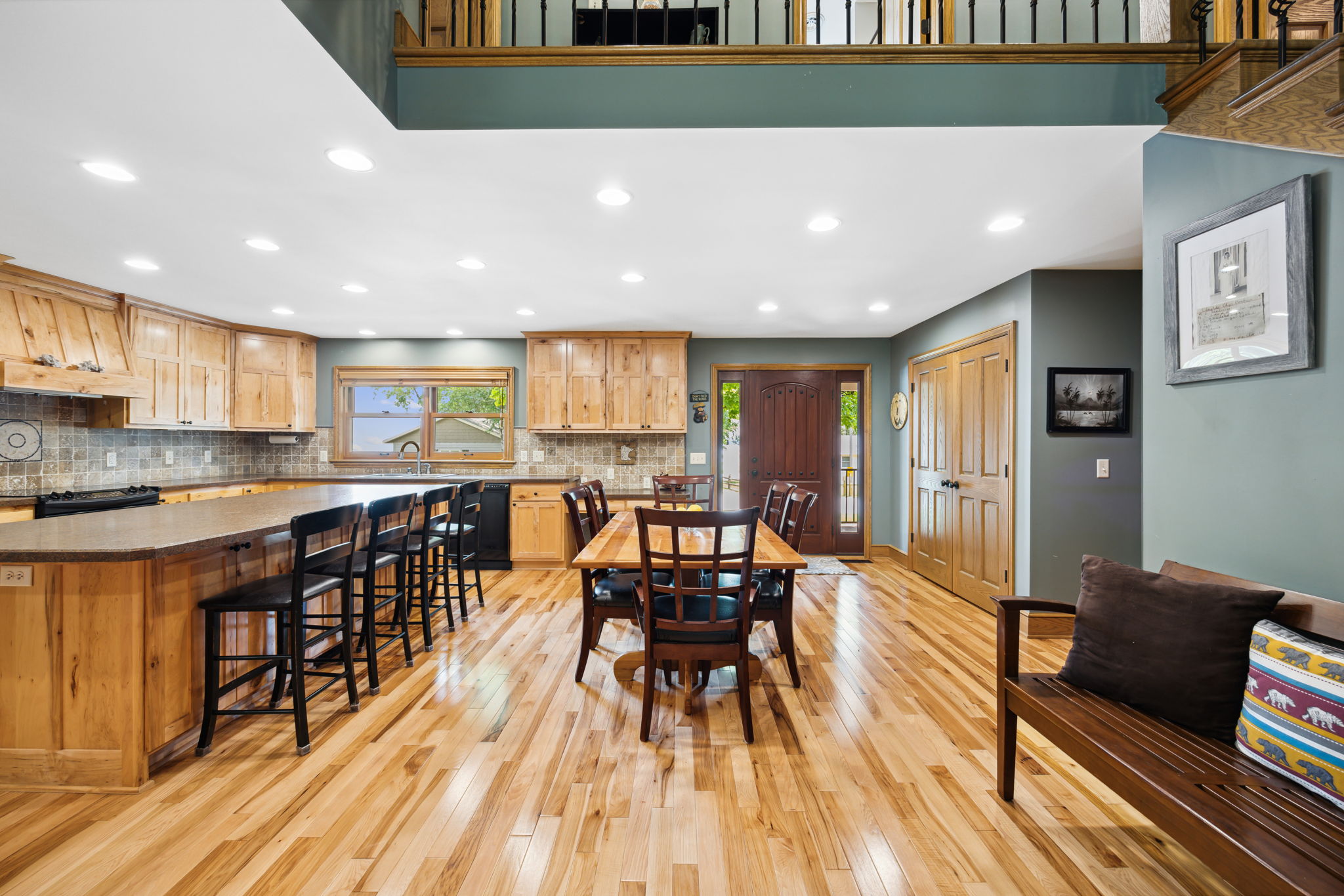 14_Interior