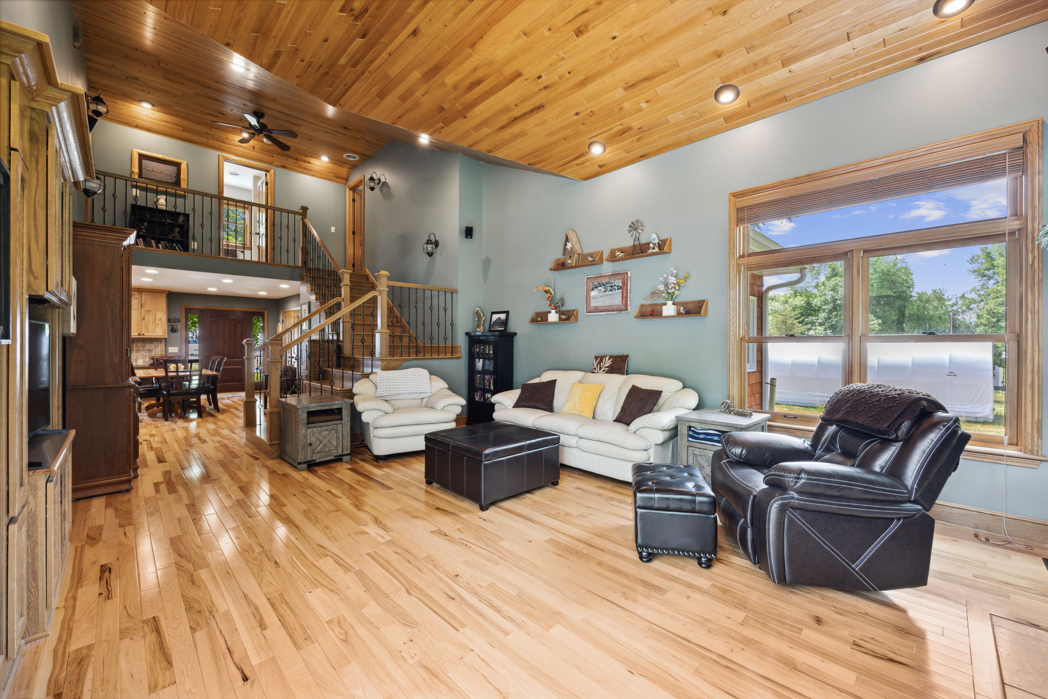 08_Interior