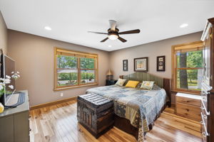 17_Interior
