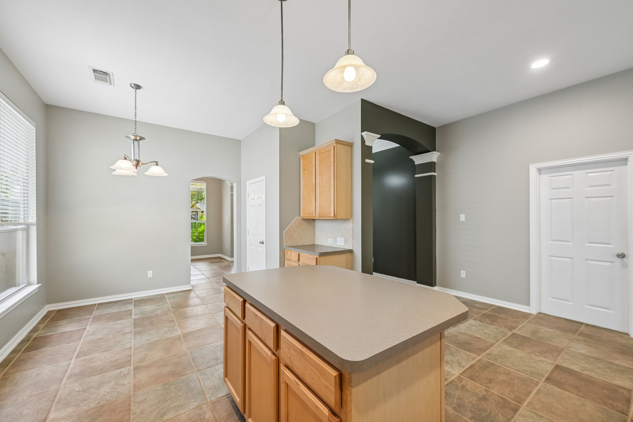 Red Laurel Ct-S2308-019.jpg