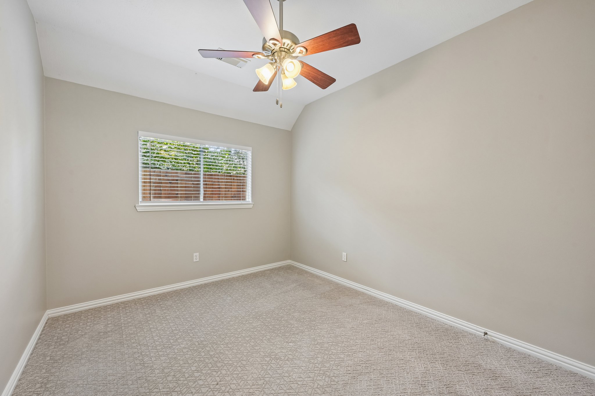 Red Laurel Ct-S2308-027.jpg