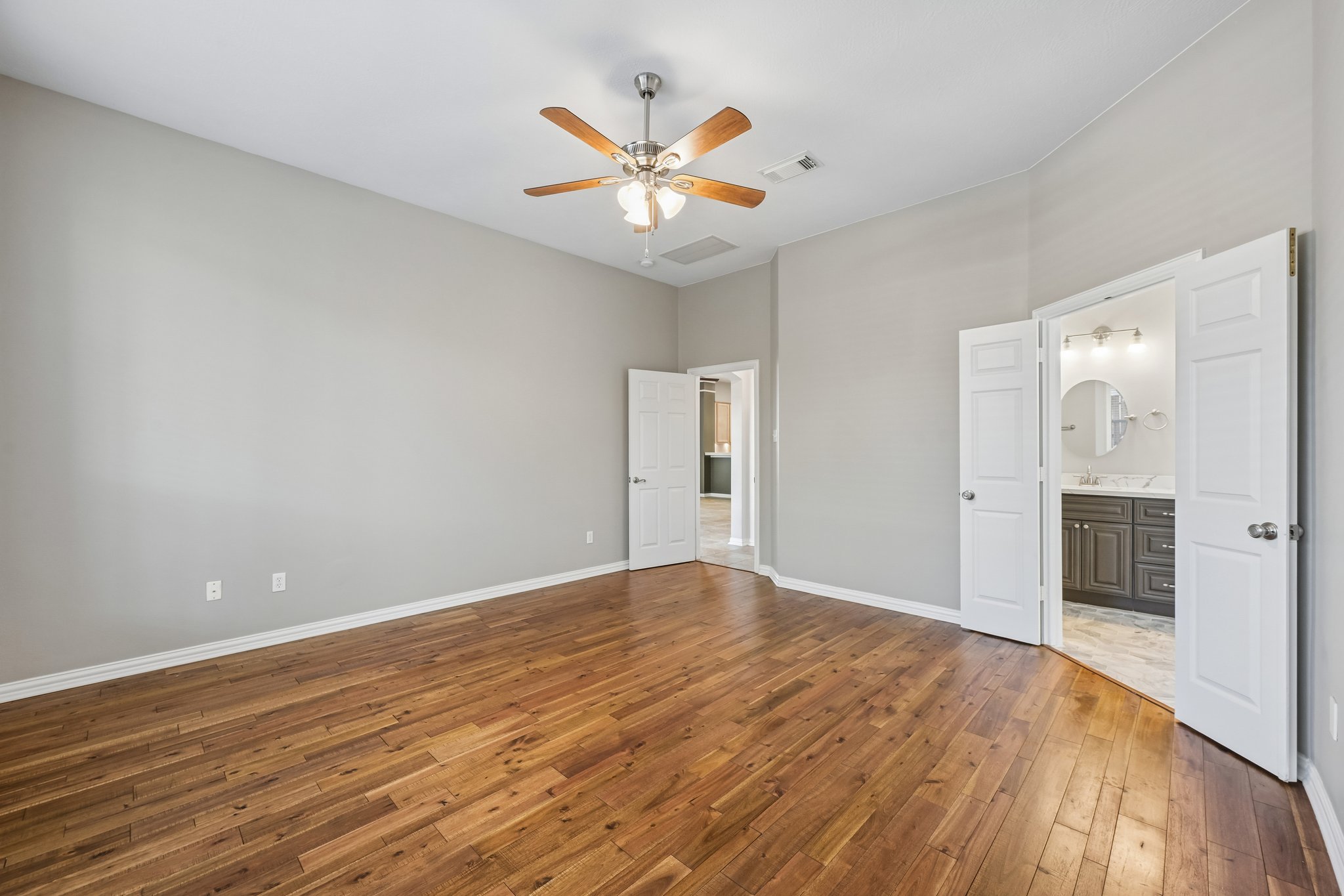 Red Laurel Ct-S2308-031.jpg