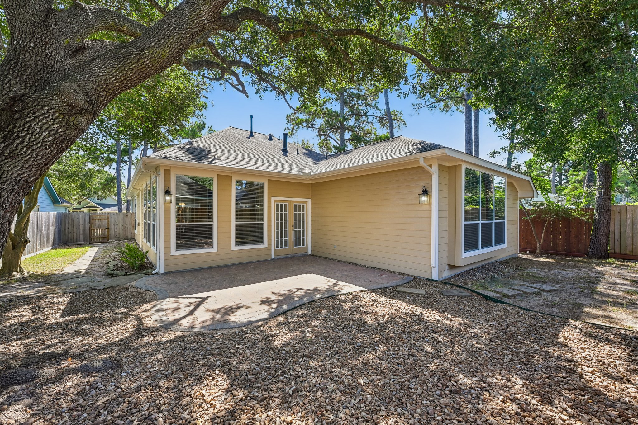 Red Laurel Ct-S2308-042.jpg