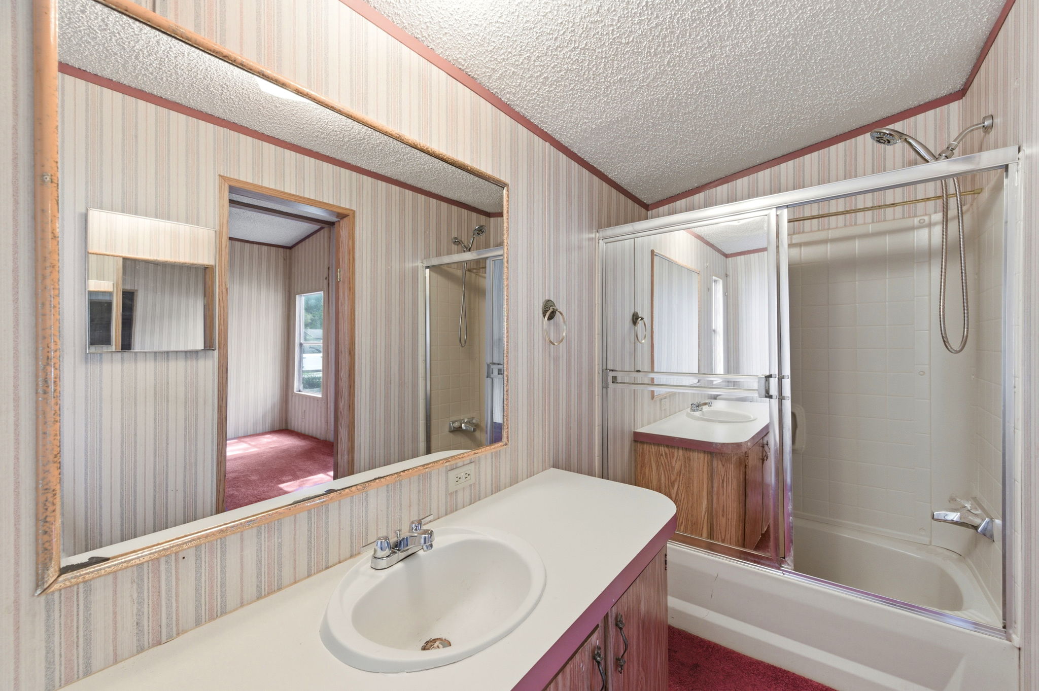 Interiors (18)