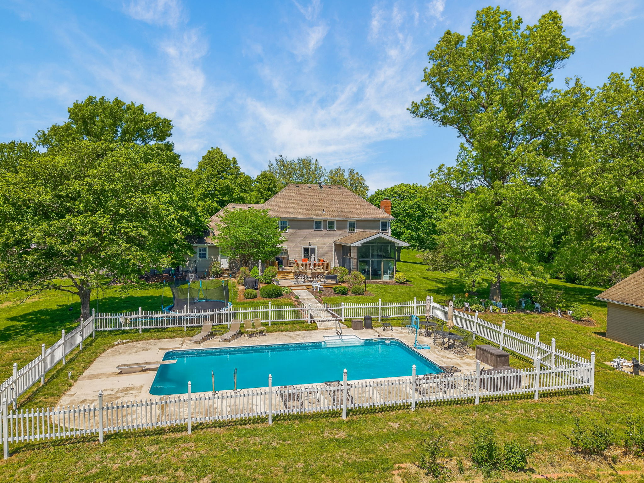 12918 Lakeland Dr-005