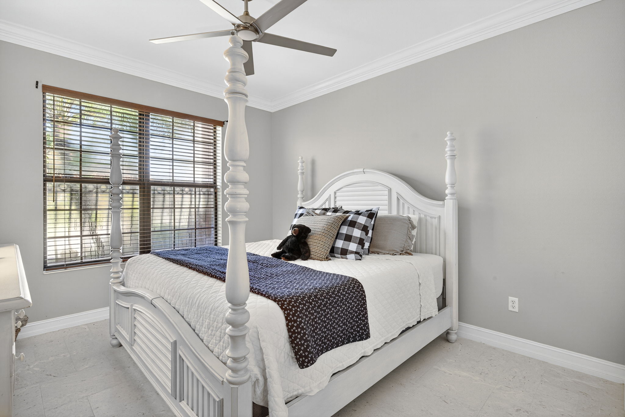 Guest Bedroom 2 - 1 of 2