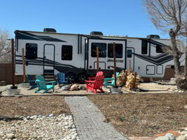 RV parking with 50 amp electrical and water