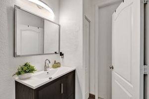  Photo 38
