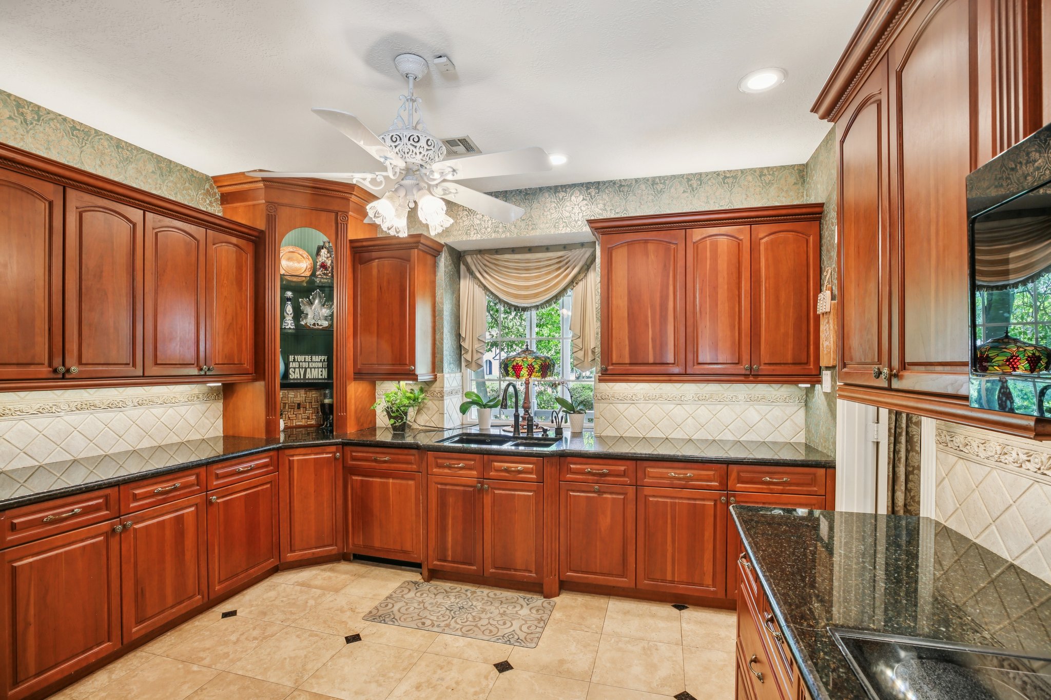 Lynn Haven St-S1504-016.jpg