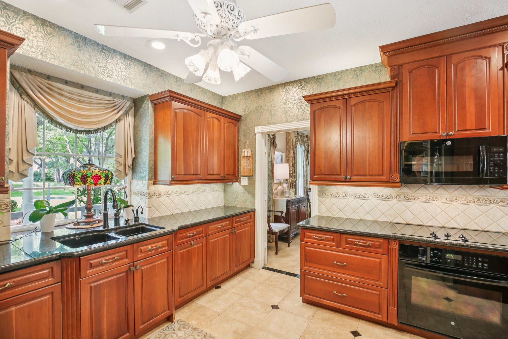 Lynn Haven St-S1504-017.jpg