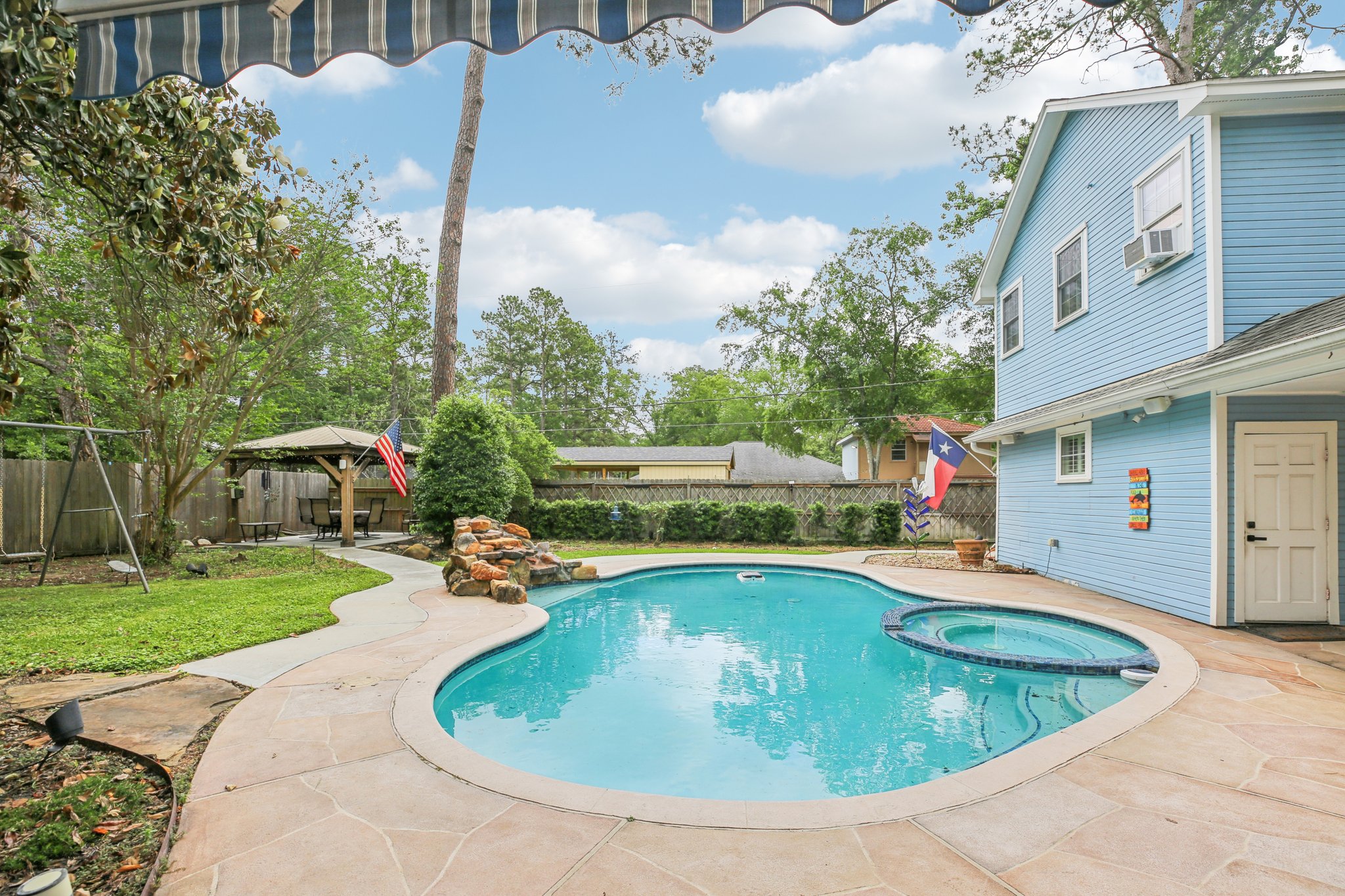 Lynn Haven St-S1504-046.jpg