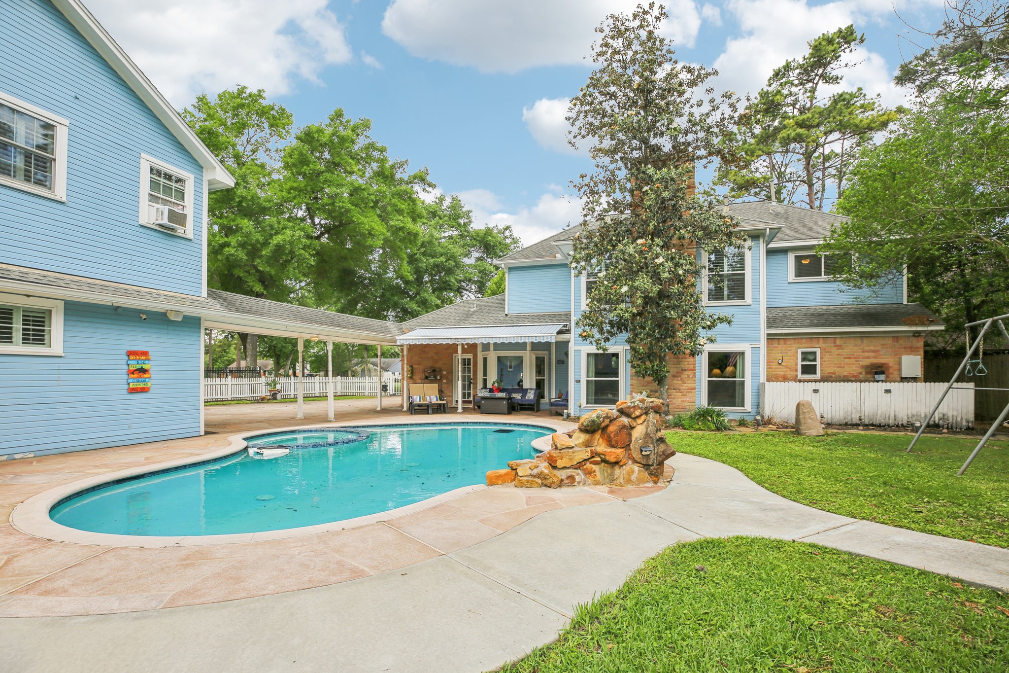 Lynn Haven St-S1504-048.jpg