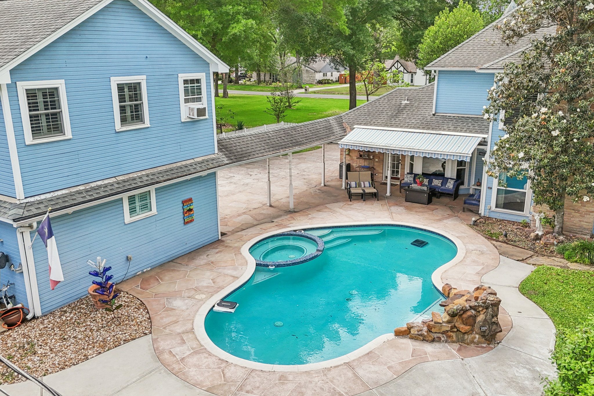 Lynn Haven St-S1504-057.jpg