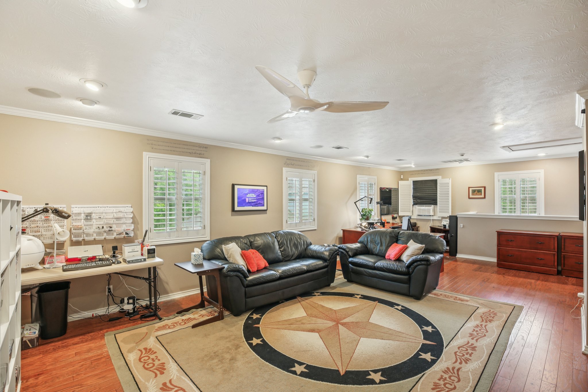 Lynn Haven St-S1504-033r.jpg