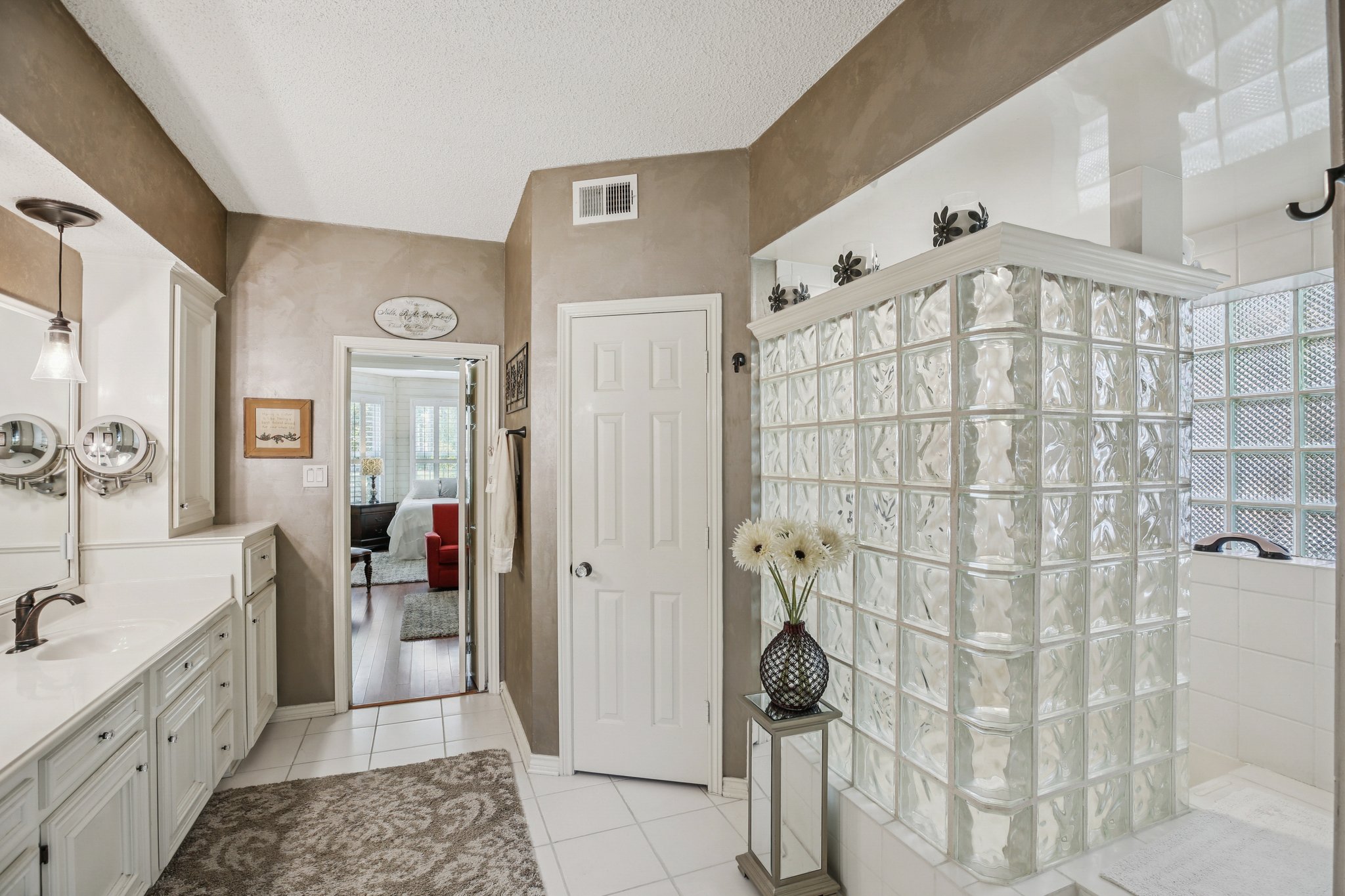 Lynn Haven St-S1504-025rr.jpg