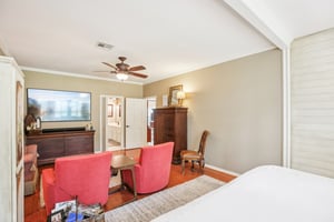 Lynn Haven St-S1504-020.jpg