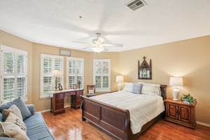 Lynn Haven St-S1504-039.jpg