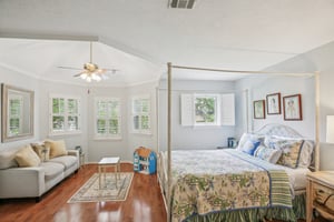 Lynn Haven St-S1504-023r.jpg