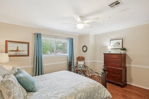 Lynn Haven St-S1504-037r.jpg