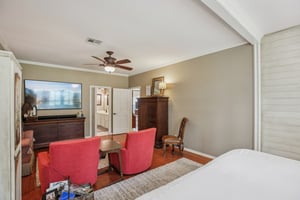 Lynn Haven St-S1504-020rr.jpg