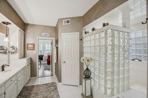 Lynn Haven St-S1504-025rr.jpg