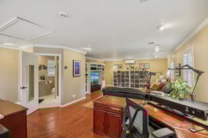 Lynn Haven St-S1504-035rr.jpg